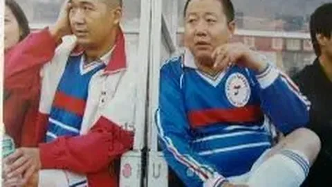 章子怡与汪峰携手共度婚庆六周年，幸福瞬间同步曝光